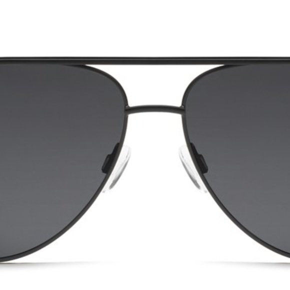 Quay Vivienne Sunglasses in Black/Smoke